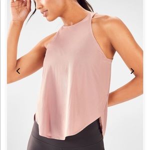 Brand New•Cropped Dusty Rose Fabletics tank•size M